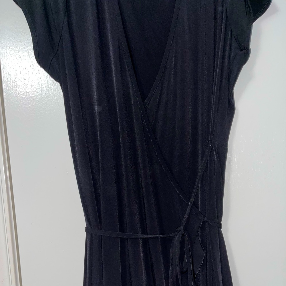 Black 2x Apt9 knee length ruffled hem faux wrap dress